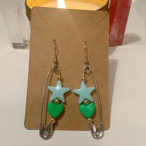Safety Pin Earrings 💚